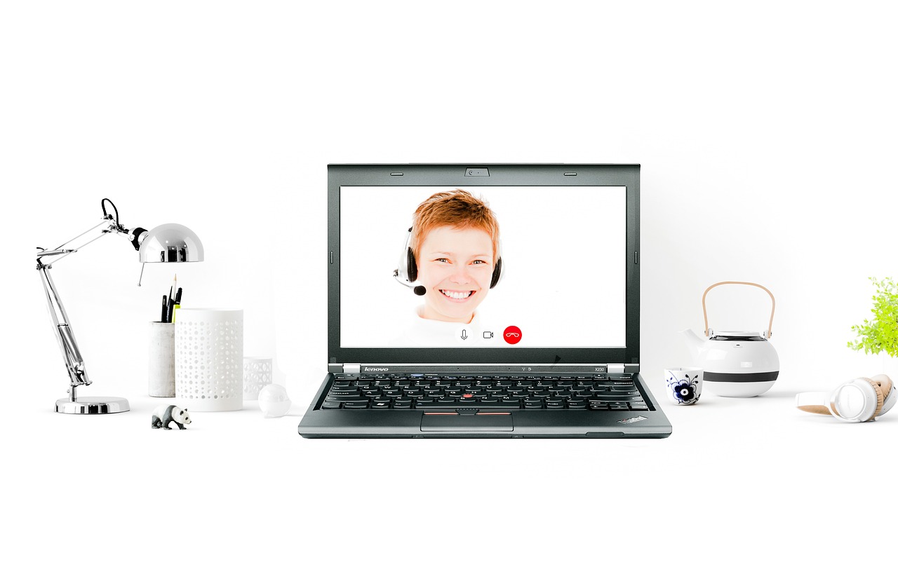 Shokz OpenComm2 レビュー｜Web会議が多い人ほど骨伝導ヘッドセットが効く